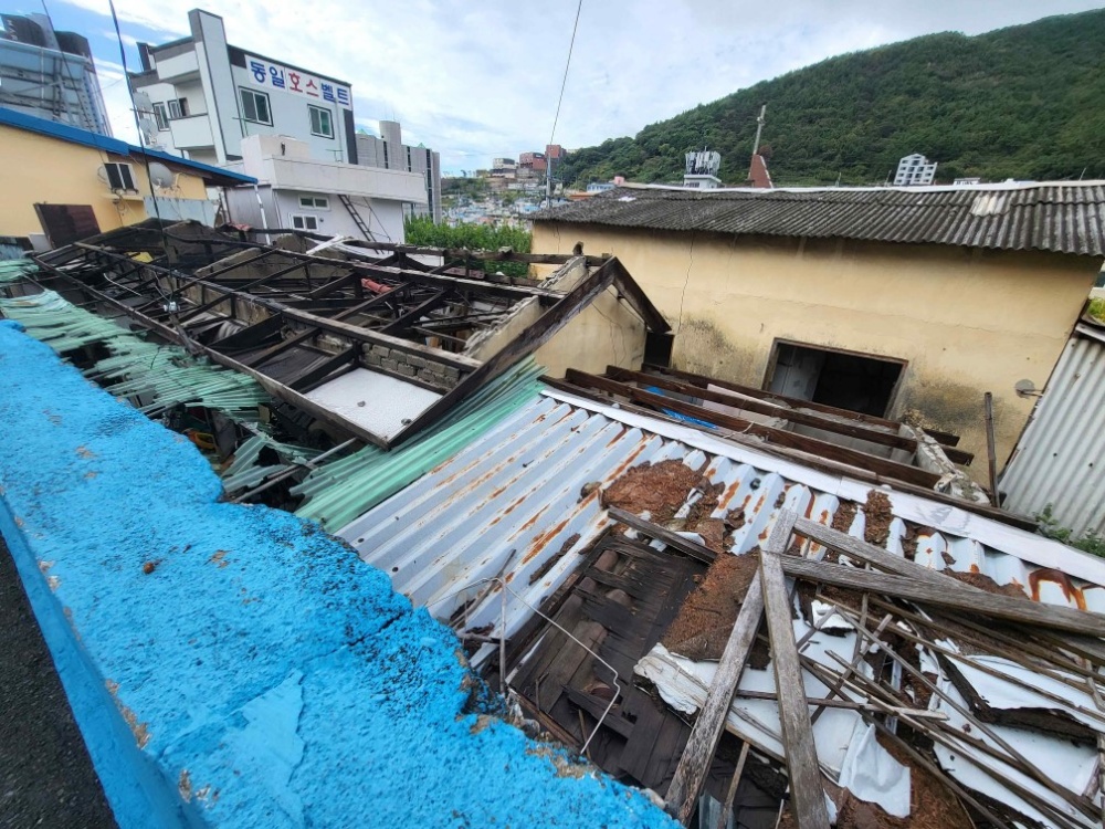 ▲ 여수시가 인구감소와 고령화로 증가하는 빈집 문제에 대응하기 위해 빈집 철거지원 사업과 빈집 정비 등 경관개선사업을 본격 시행한다. ⓒ여수시