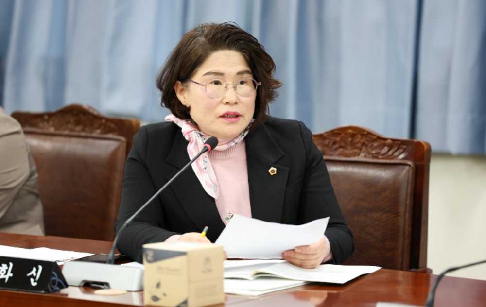 ▲김화신의원 2026년도 여순사건지원단 업무보고의 건 심사 모습 ⓒ전라남도의회