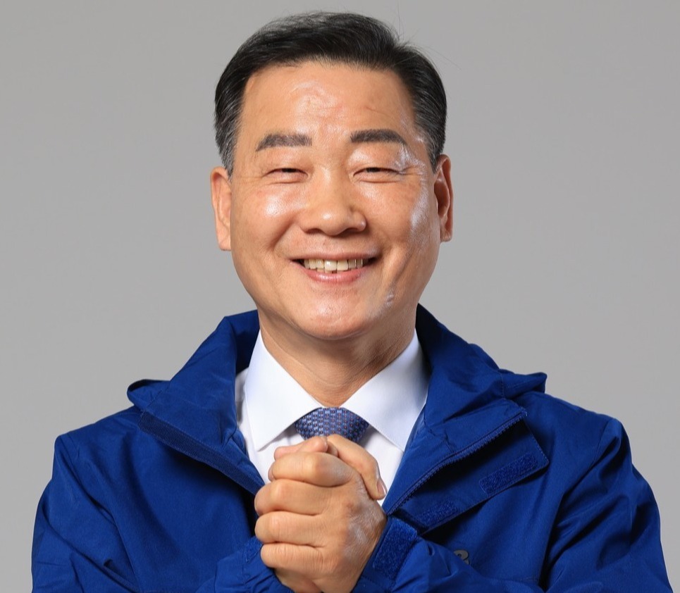 ▲ 13일 더불어민주당 전남도당 공천관리위원회 정밀심사에서 ‘적격’ 판정을 받은 전남도 이광일 부의장 모습 ⓒ이광일 제공