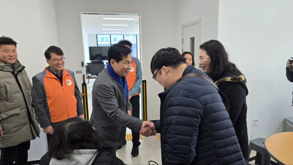 ▲ 주철현 국회의원이 설 연휴 전후 전남·광주 곳곳을 돌며 광폭 행보 이어가 ⓒ주철현 의원 사무실