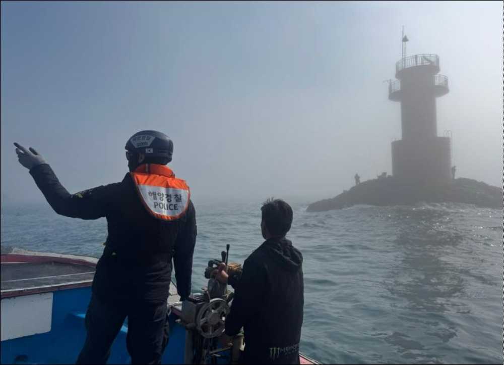 ▲ 여수해경이 짙은 안개 기간 중 항포구를 순찰 하고있다 ⓒ여수해양경찰서