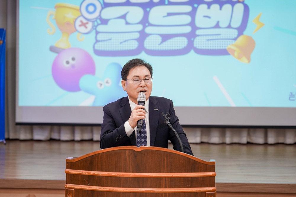 ▲공직사회 청렴문화 확산과 반부패 의식 제고를 위해 지난 11일 회의실에서 ‘청백리(청렴한 100인 리더) 골든벨’을 개최했다. ⓒ여수시