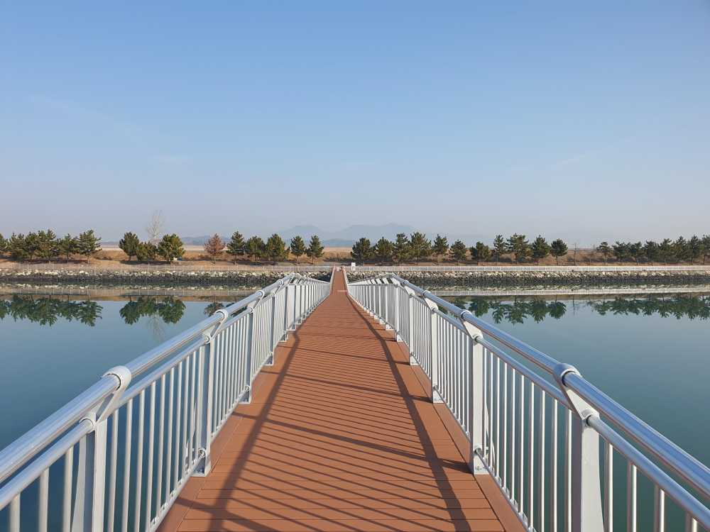 ▲광양항 3단계 준설토투기장 '마루다리', 알루미늄 데크로 새단장 ⓒ여수지방해양수산청