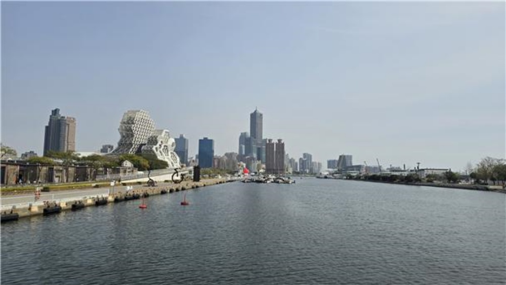 ▲ 대만 가오슝의 성공적인 항만 재생 모델인 ‘보얼 예술 특구(The Pier-2 Art Center)’ 탐방 ⓒ(사)여수문화예술나눔공동체