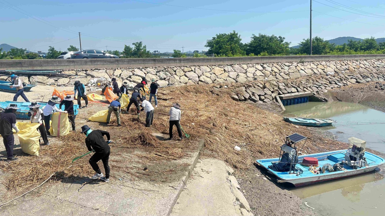 ▲ 해양쓰레기 수거 ⓒ전라남도