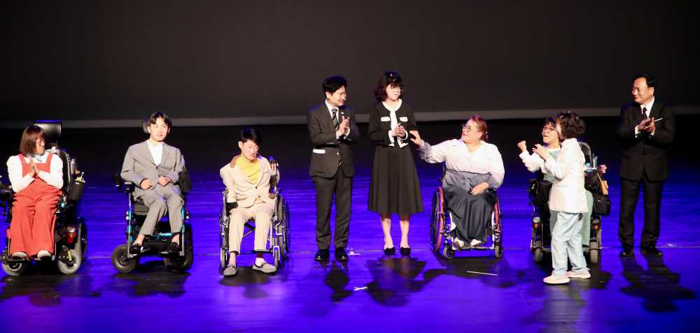 ▲ 김대중 전라남도교육감이 24일 남도소리울림터에서 열린 ‘사회적 장애인식개선교육’에 참석, 인사말을 전하고 있다. ⓒ전라남도교육청