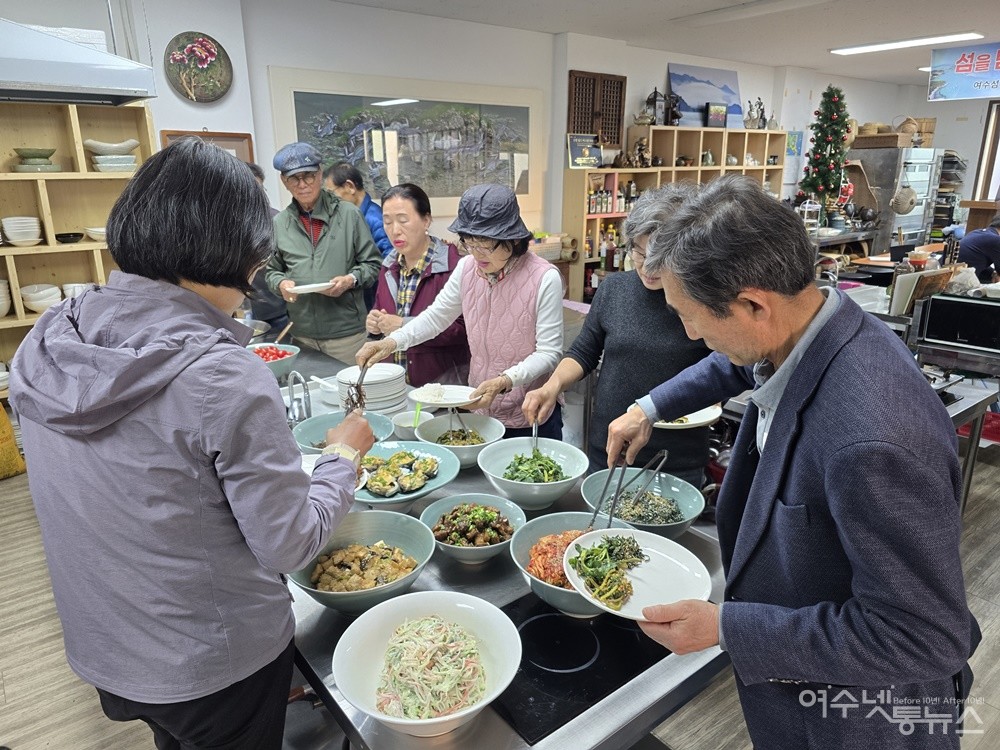 ▲ 여수 섬학교 섬밥상, 맛있는 식사시간 ⓒ조찬현