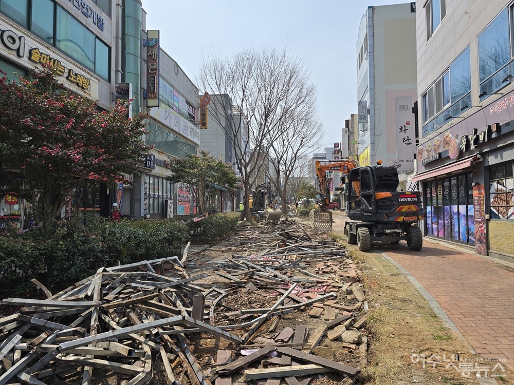 ▲ 여수 여문 문화의 거리 재정비공사 현장 ⓒ조찬현